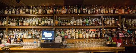 The Dam Pub Gastropub & Whisky Bar